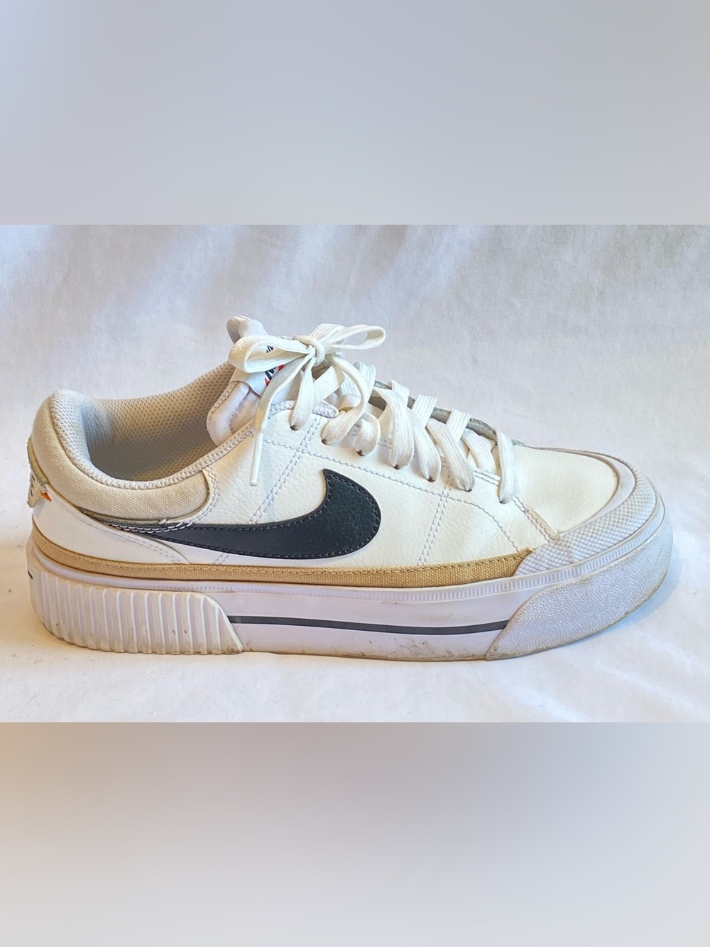 Nike Court Legacy Lift Women's Sneakers, size 7.5 - Picture 3 of 8